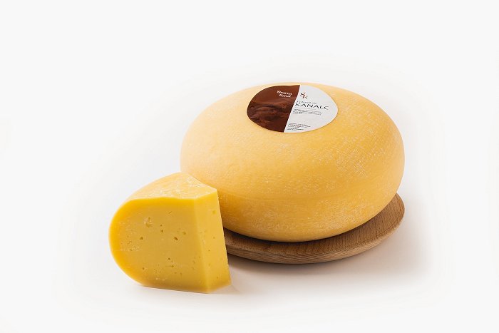 Caseificio Kanal • Formaggio semiduro Kanalc • Soča Valley Finest