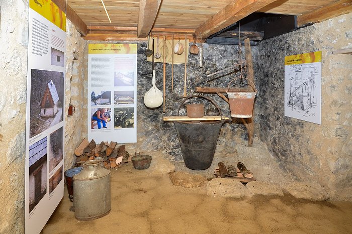 Latteria a Ravni Laz